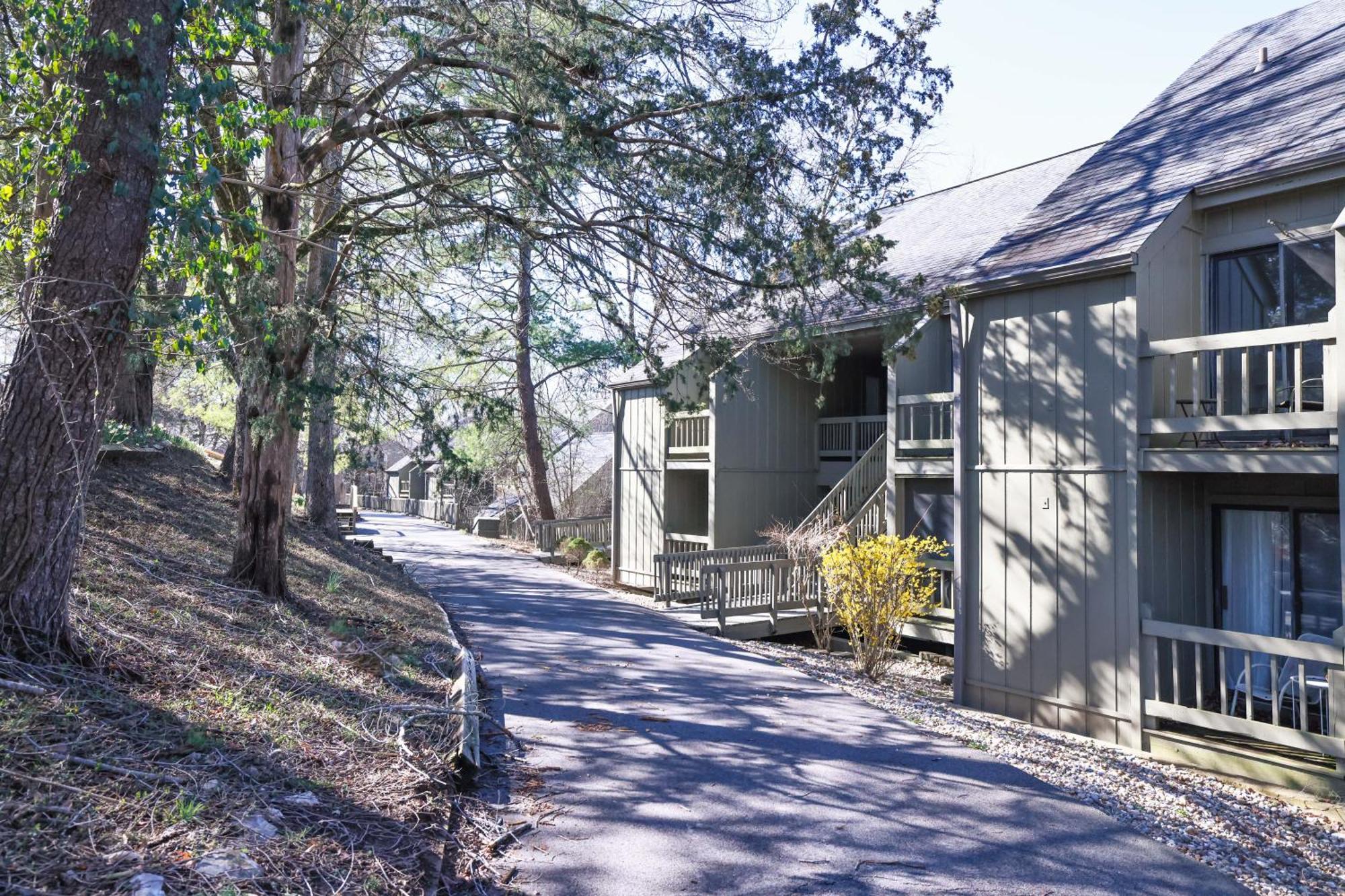 Cozy Retreat Golf, Lake & Nature At Beautiful Lake Monroe 블루밍턴 외부 사진
